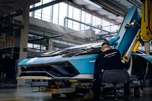 Lamborghini Aventador - Fine produzione - 7