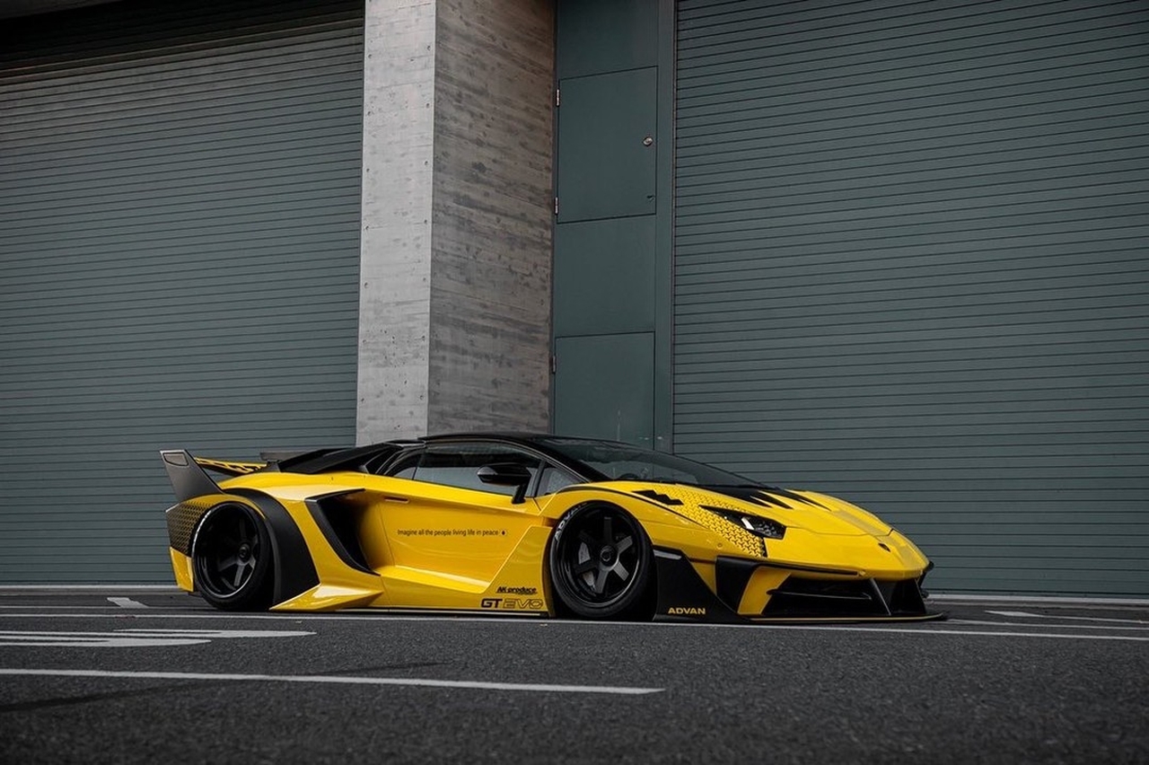 Lamborghini Aventador GT EVO by Liberty Walk - Foto