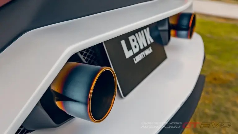 Lamborghini Aventador GT Evo Liberty Walk - 1