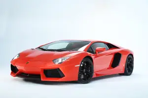 Lamborghini Aventador LP 700-4 foto ufficiali da Ginevra 2011 - 12