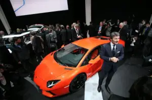 Lamborghini Aventador LP 700-4 foto ufficiali da Ginevra 2011