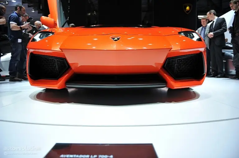 Lamborghini Aventador LP 700-4 foto ufficiali da Ginevra 2011 - 77