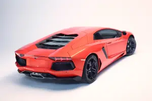 Lamborghini Aventador LP 700-4 foto ufficiali da Ginevra 2011