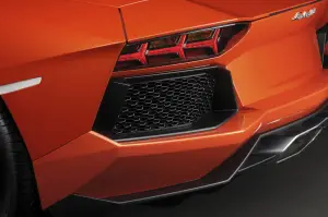 Lamborghini Aventador LP 700-4 foto ufficiali da Ginevra 2011 - 88