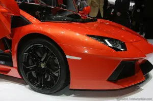 Lamborghini Aventador LP 700-4 foto ufficiali da Ginevra 2011