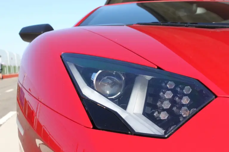Lamborghini Aventador LP 750-4 SV - Test drive - 12