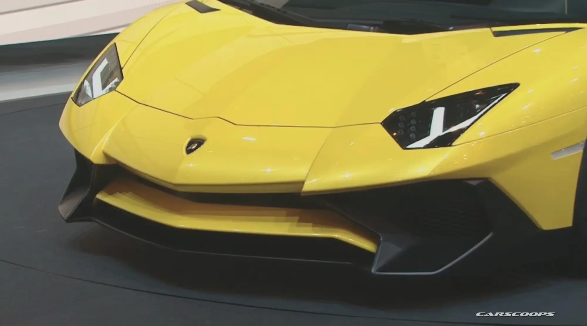 Lamborghini Aventador LP 750-4SV - 1