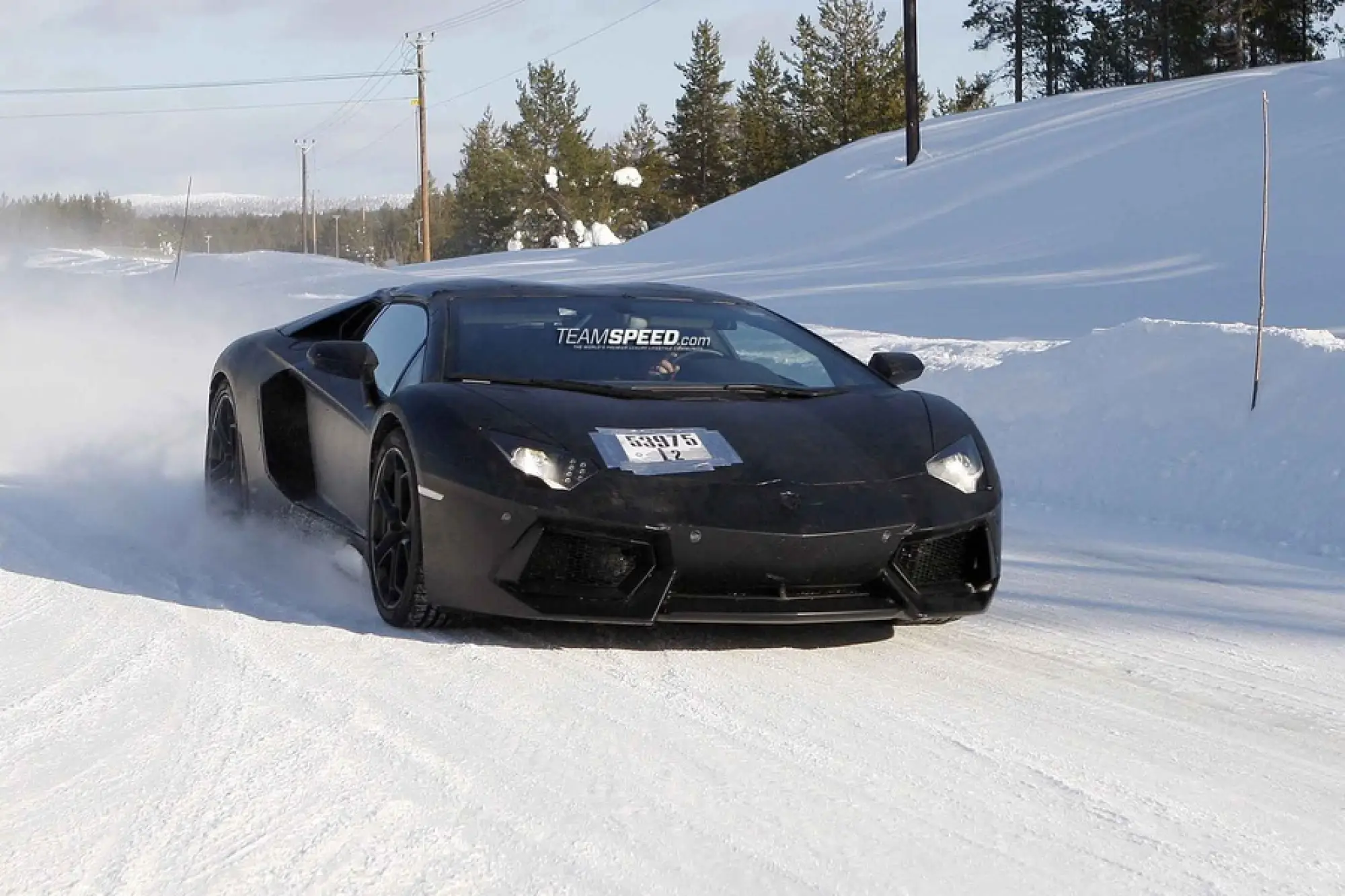 Lamborghini Aventador LP700-4 Roadster - Foto spia 28-02-2012 - 16