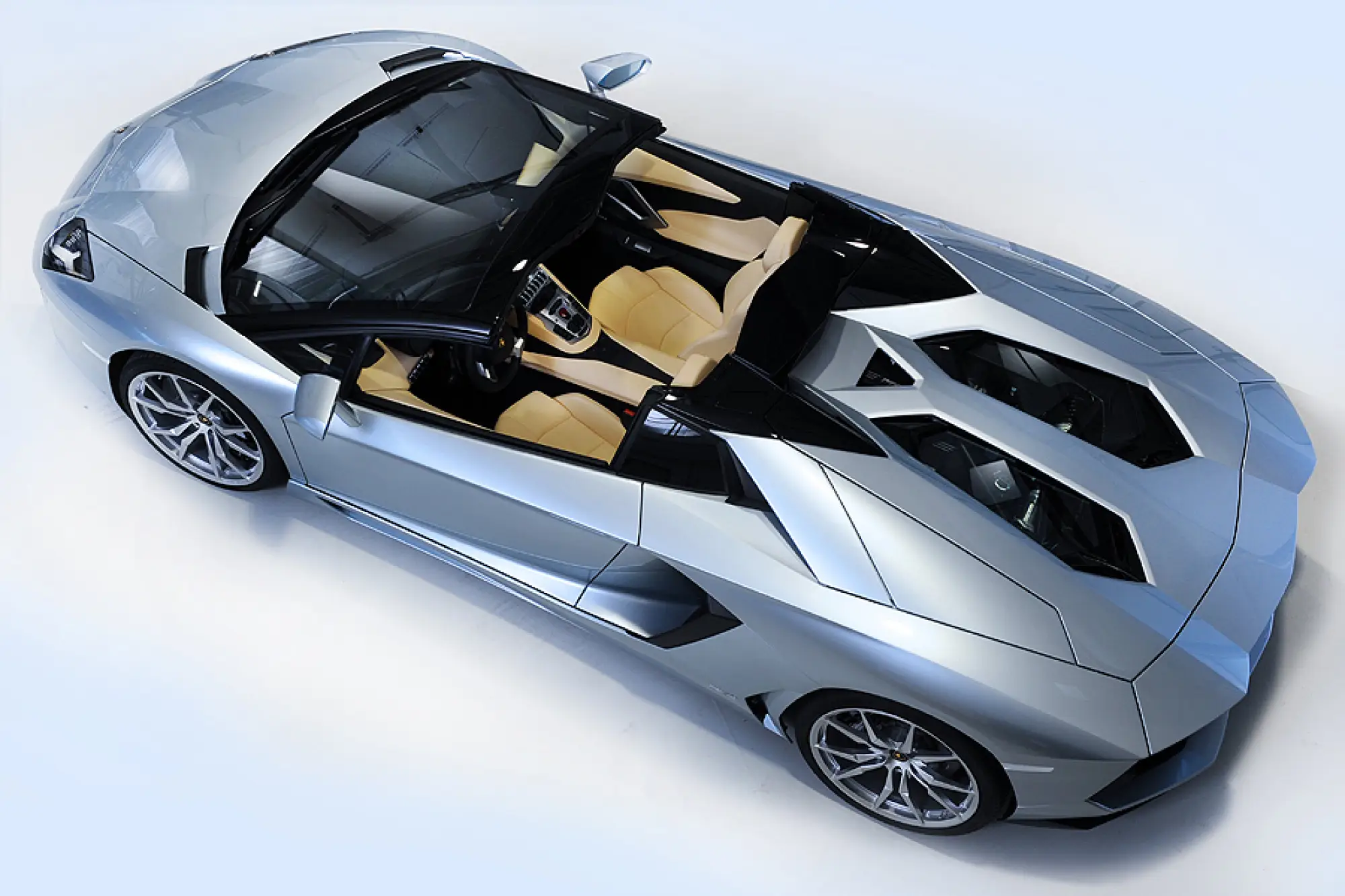 Lamborghini Aventador LP700-4 Roadster ufficiale - 1