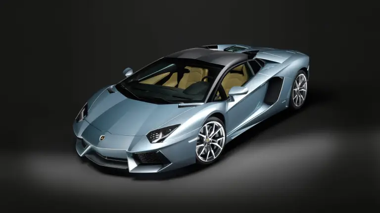 Lamborghini Aventador LP700-4 Roadster ufficiale - 5