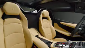 Lamborghini Aventador LP700-4 Roadster ufficiale - 14