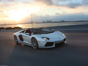 Lamborghini Aventador LP700-4 Roadster
