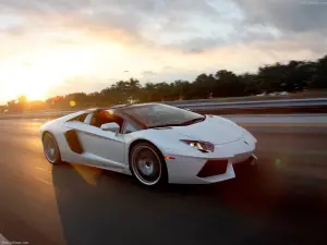 Lamborghini Aventador LP700-4 Roadster