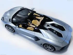 Lamborghini Aventador LP700-4 Roadster