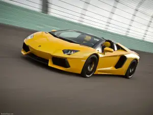 Lamborghini Aventador LP700-4 Roadster