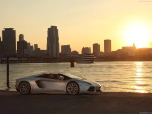 Lamborghini Aventador LP700-4 Roadster