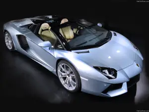 Lamborghini Aventador LP700-4 Roadster