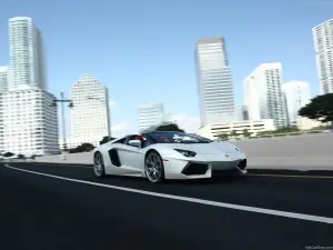 Lamborghini Aventador LP700-4 Roadster