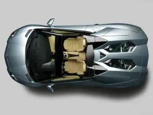 Lamborghini Aventador LP700-4 Roadster