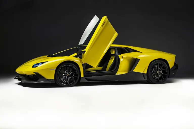 Lamborghini Aventador LP720-4 50 Anniversario - 2