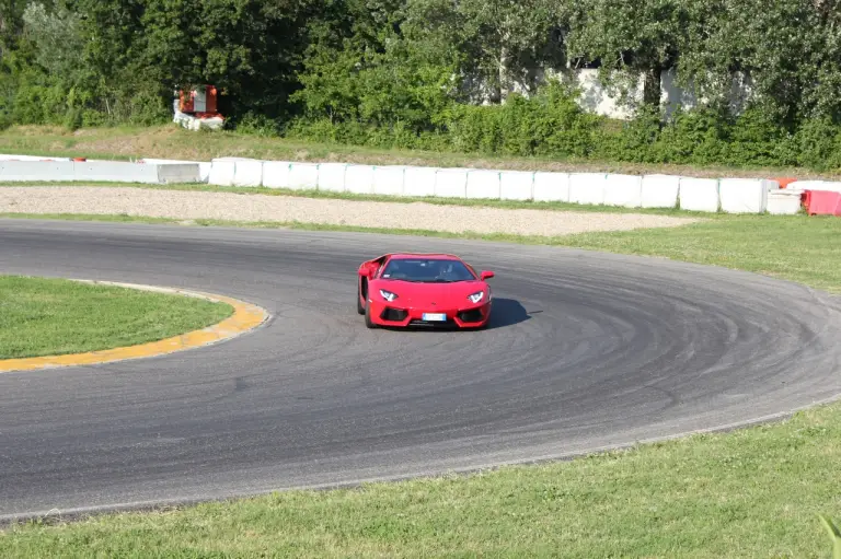 Lamborghini Aventador - Prova su strada 2013 - 87