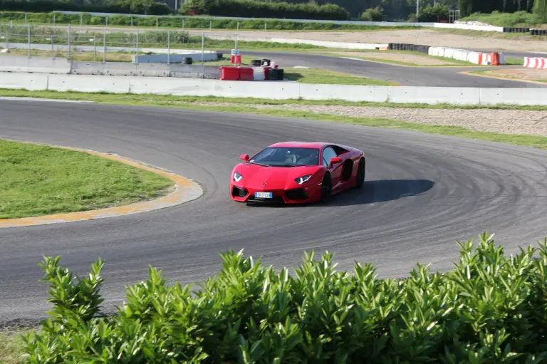 Lamborghini Aventador - Prova su strada 2013 - 89