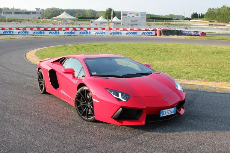 Lamborghini Aventador - Prova su strada 2013 - 144