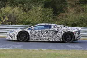 Lamborghini Aventador restyling foto spia 17 ottobre 2016 - 2