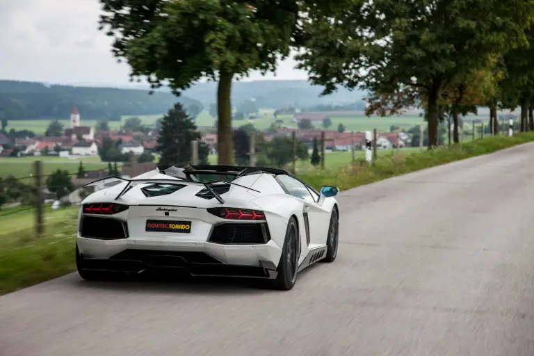 Lamborghini Aventador Roadster by Novitec - 13