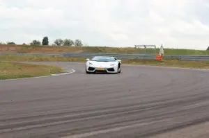 Lamborghini Aventador Roadster - Prova su strada e in pista 2014 - 107