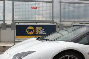 Lamborghini Aventador Roadster - Prova su strada e in pista 2014 - 114