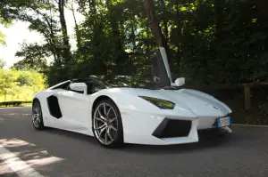 Lamborghini Aventador Roadster - Prova su strada e in pista 2014