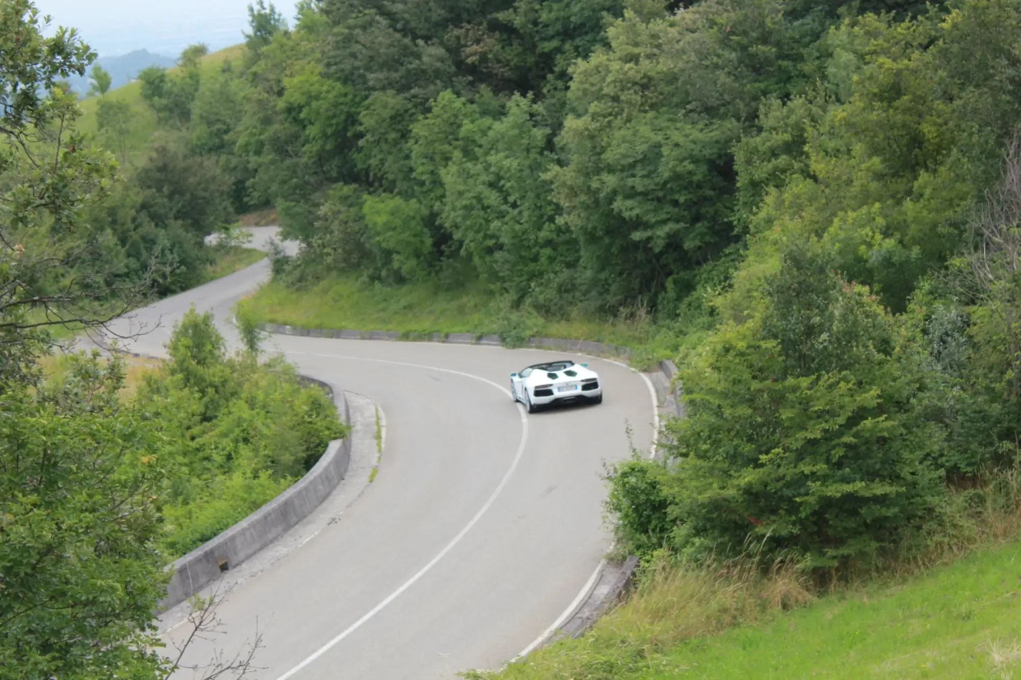 Lamborghini Aventador Roadster - Prova su strada e in pista 2014 - 15