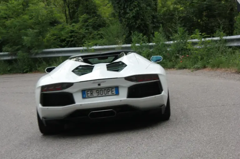 Lamborghini Aventador Roadster - Prova su strada e in pista 2014 - 27