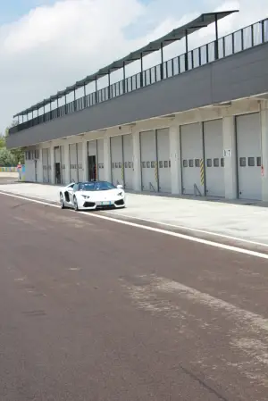 Lamborghini Aventador Roadster - Prova su strada e in pista 2014 - 53