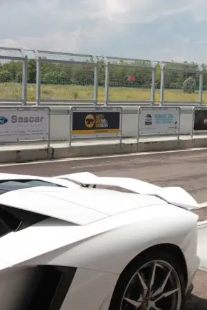 Lamborghini Aventador Roadster - Prova su strada e in pista 2014 - 69