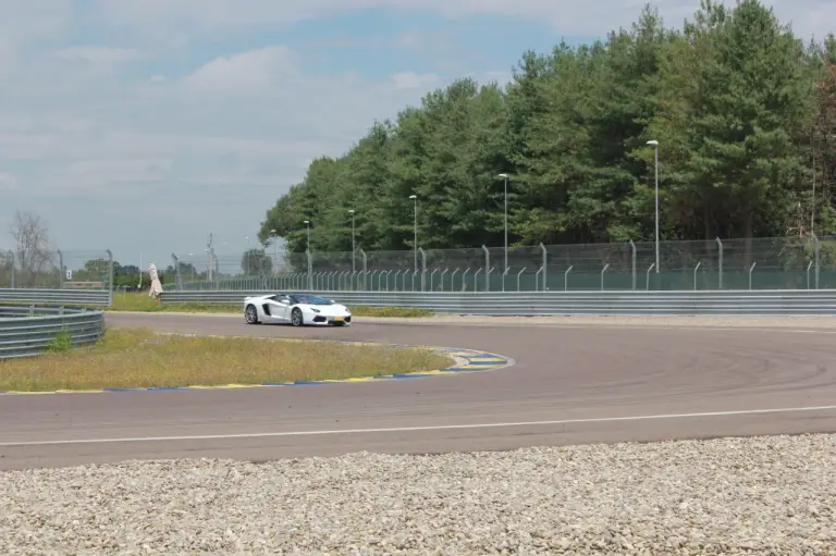Lamborghini Aventador Roadster - Prova su strada e in pista 2014 - 74