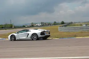 Lamborghini Aventador Roadster - Prova su strada e in pista 2014