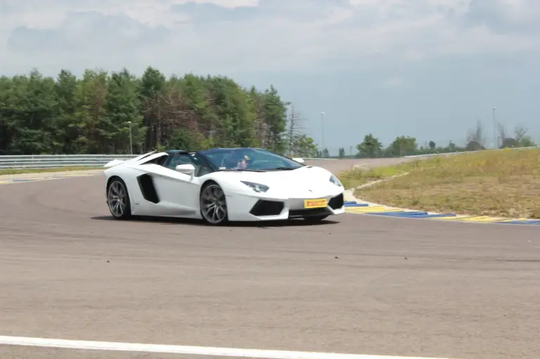 Lamborghini Aventador Roadster - Prova su strada e in pista 2014 - 90