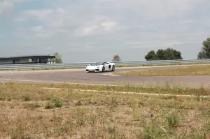 Lamborghini Aventador Roadster - Prova su strada e in pista 2014