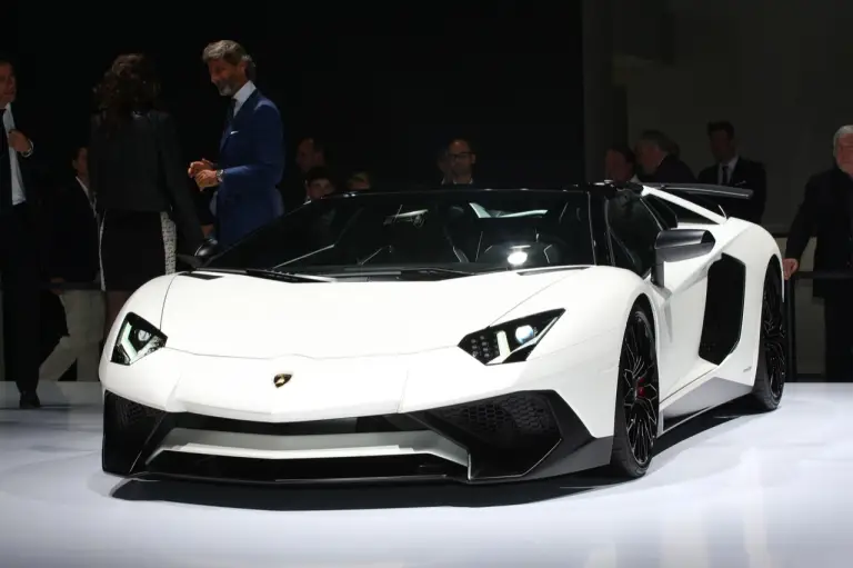 Lamborghini Aventador Roadster SV - Salone di Francoforte 2015 - 5