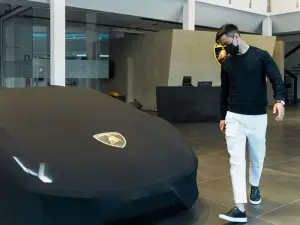 Lamborghini Aventador S Roadster - Paulo Dybala