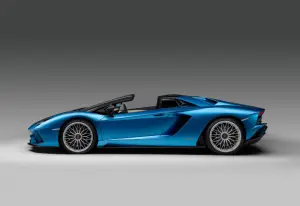 Lamborghini Aventador S Roadster - 3