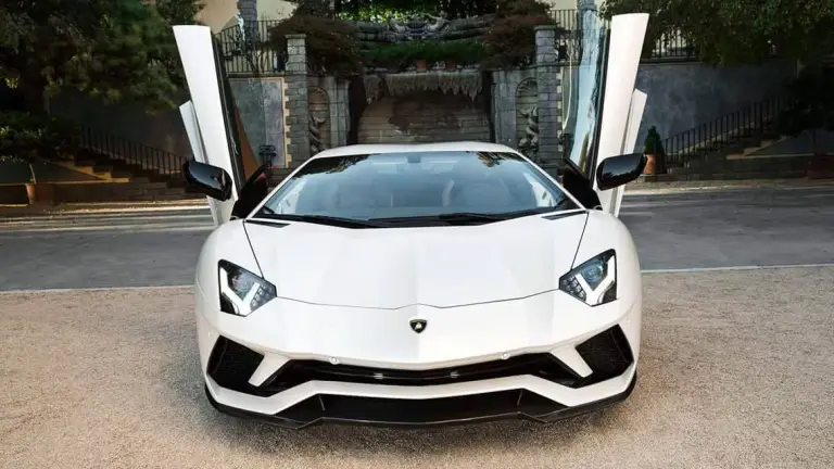 Lamborghini Aventador S - 22