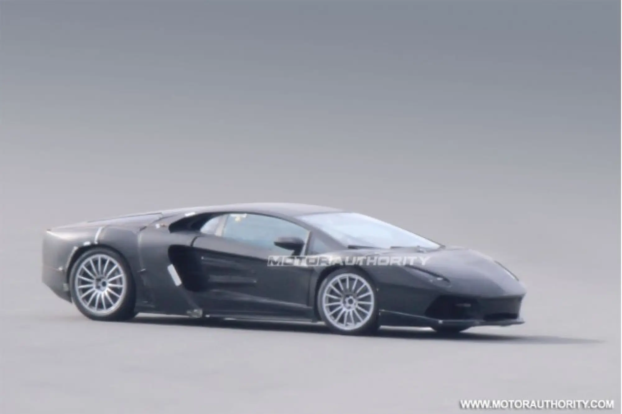Lamborghini Aventador spy - 11