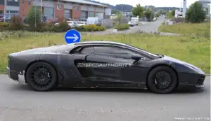 Lamborghini Aventador spy