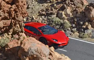 Lamborghini Aventador SuperVeloce - Foto spia (febbraio 2015) - 4