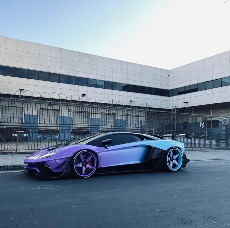 Lamborghini Aventador SV - Chris Brown - 4