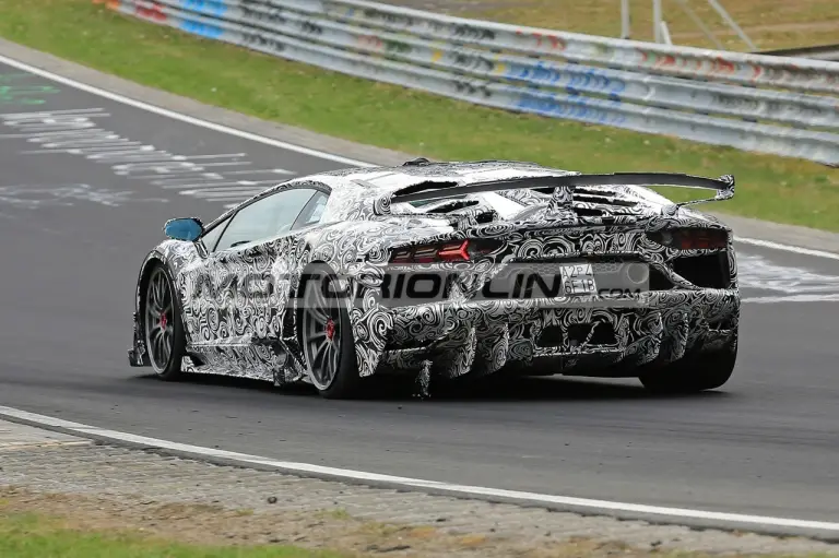 Lamborghini Aventador SV J foto spia 19-4-2018 - 10