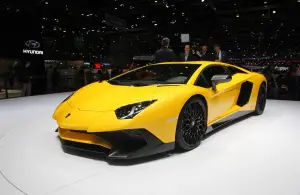 Lamborghini Aventador SV - Salone di Ginevra 2015 - 2